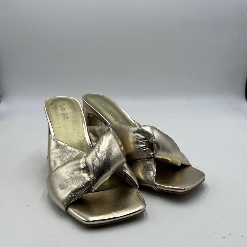 Elegant Gold Mules with Twisted Knot Design